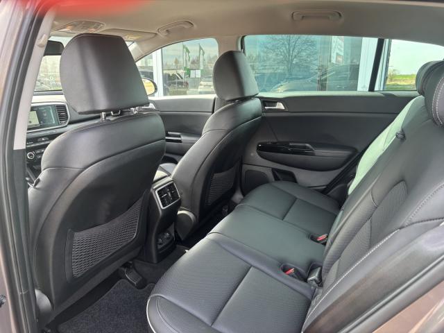 Kia SPORTAGE 1.6 GDI DREAM TEAM 2WD NAVI LEDER SHZ Bildbeschreibung: Kia SPORTAGE 1.6 GDI DREAM TEAM 2WD NAVI LEDER SHZ