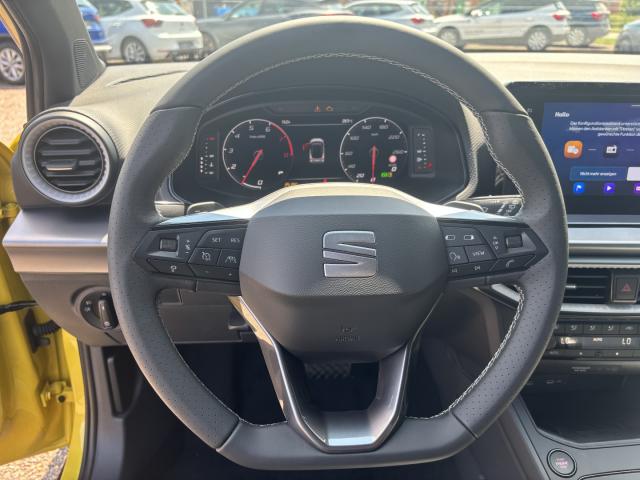 Seat ARONA FR 1.0 TSI DSG, CO2-Klasse: D, NAVI PARKLENKASS. AHZV-VOR. Bildbeschreibung: Seat ARONA FR 1.0 TSI DSG, CO2-Klasse: D, NAVI PARKLENKASS. AHZV-VOR.