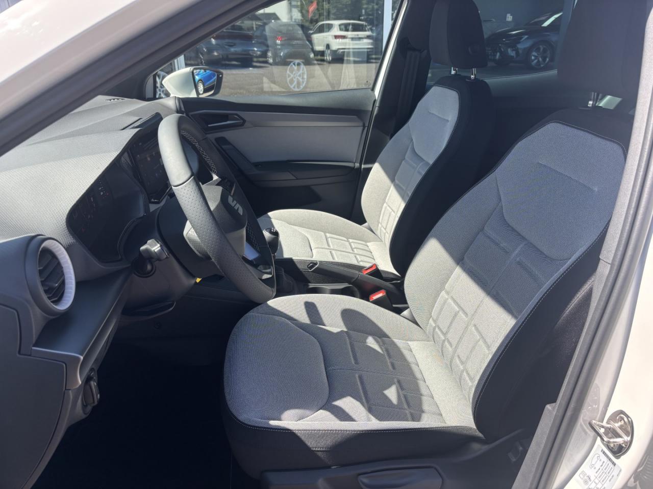 Seat ARONA FR 1.0 TSI, CO2-Klasse: D, NAVI SITZHEIZ. AHZV-VORBER. EPH Bildbeschreibung: Seat ARONA FR 1.0 TSI, CO2-Klasse: D, NAVI SITZHEIZ. AHZV-VORBER. EPH