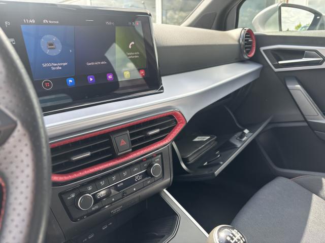 Seat ARONA FR 1.0 TSI NAVI EINPARKH. DAB+ FREISPR. Bildbeschreibung: Seat ARONA FR 1.0 TSI NAVI EINPARKH. DAB+ FREISPR.