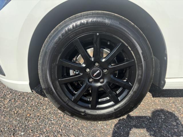 Seat IBIZA REFERENCE 1.0 MPI FRONT-ASS. DAB+ FREISPR. Bildbeschreibung: Seat IBIZA REFERENCE 1.0 MPI FRONT-ASS. DAB+ FREISPR.