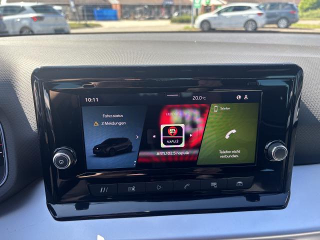 Seat ARONA FR 1.0 TSI EINPARKH. FULL-LINK DAB+ KLIMA Bildbeschreibung: Seat ARONA FR 1.0 TSI EINPARKH. FULL-LINK DAB+ KLIMA