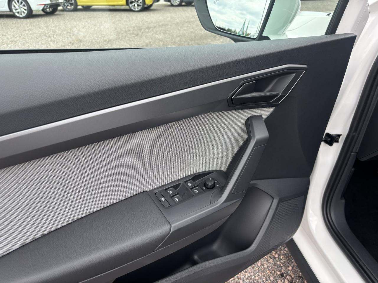Seat ARONA FR 1.0 TSI, CO2-Klasse: D, NAVI SITZHEIZ. AHZV-VORBER. Bildbeschreibung: Seat ARONA FR 1.0 TSI, CO2-Klasse: D, NAVI SITZHEIZ. AHZV-VORBER.