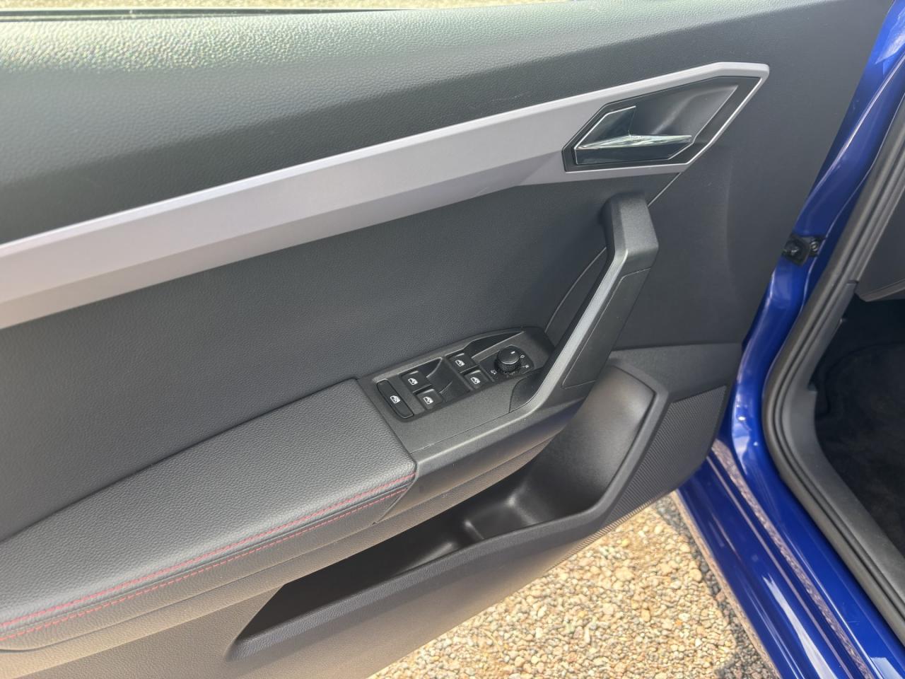 Seat IBIZA FR 1.0 TSI DSG VOLL-LED NAVI SITZH. Bildbeschreibung: Seat IBIZA FR 1.0 TSI DSG VOLL-LED NAVI SITZH.