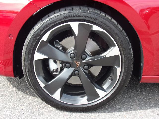 Cupra LEON SPORTSTOURER 2.0 TSI DSG NAVI SITZHEIZ. EPH Bildbeschreibung: Cupra LEON SPORTSTOURER 2.0 TSI DSG NAVI SITZHEIZ. EPH