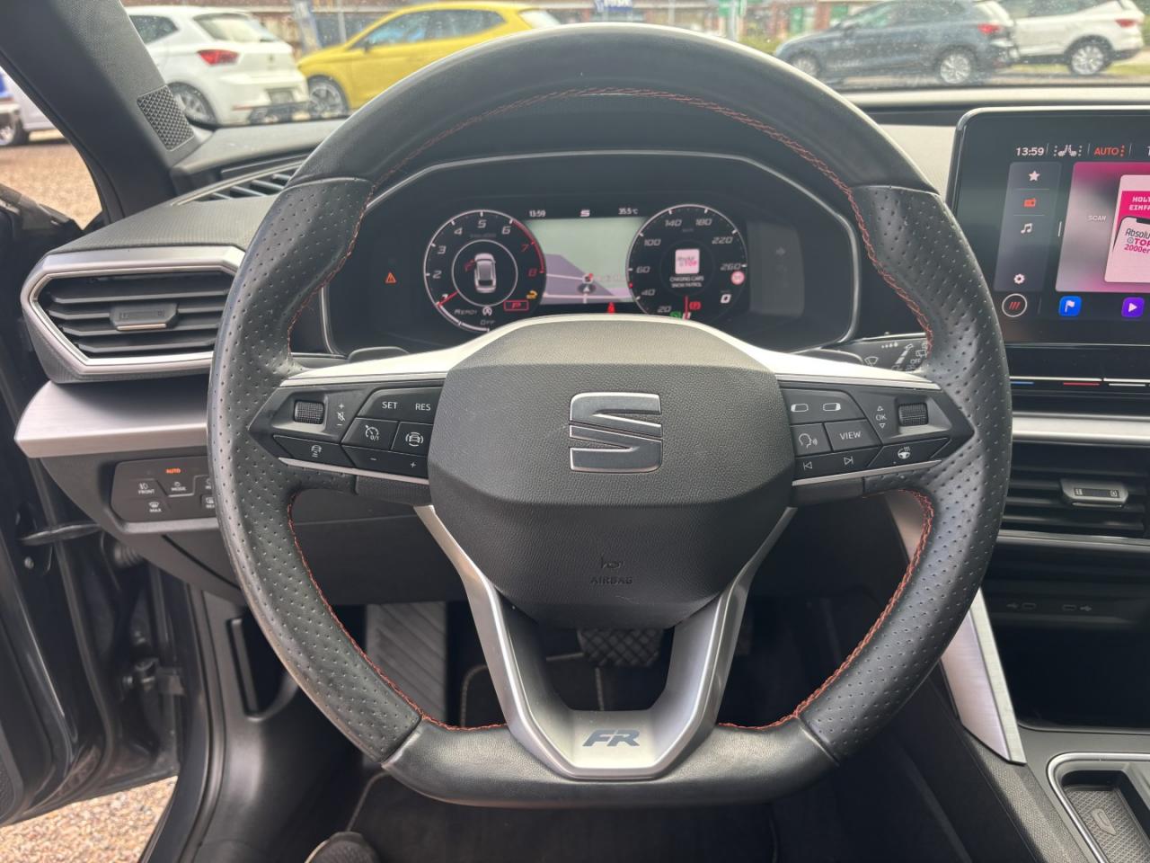 Seat LEON SPORTSTOURER FR 1.5 TSI DSG NAVI EINPARKH. Bildbeschreibung: Seat LEON SPORTSTOURER FR 1.5 TSI DSG NAVI EINPARKH.