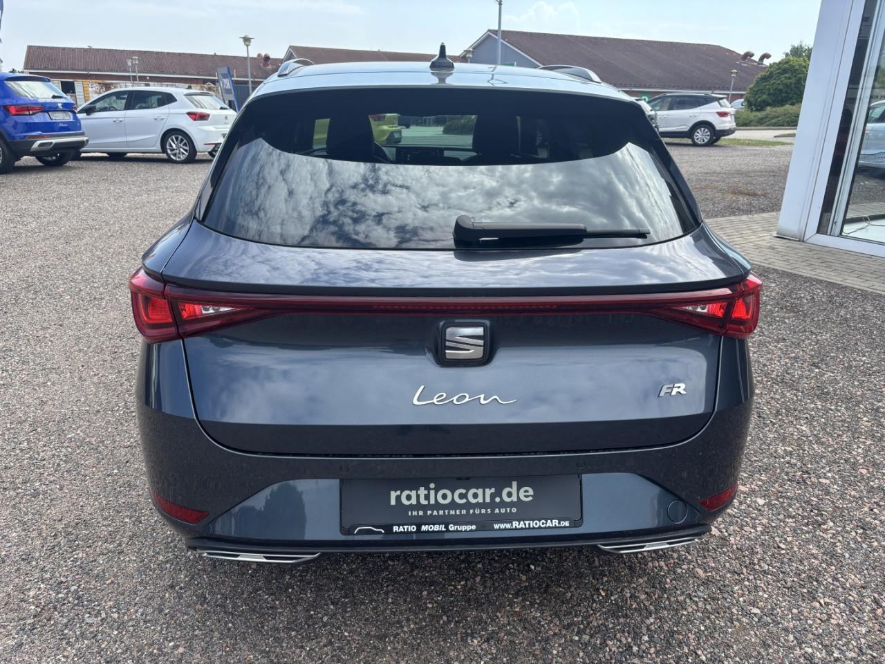 Seat LEON SPORTSTOURER FR 1.5 TSI DSG NAVI EINPARKH. Bildbeschreibung: Seat LEON SPORTSTOURER FR 1.5 TSI DSG NAVI EINPARKH.