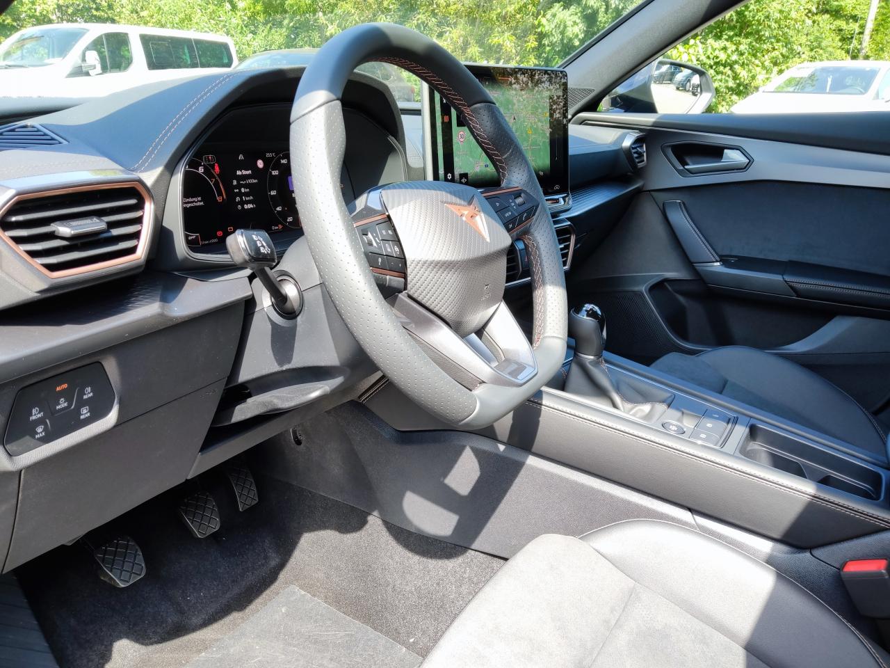Cupra FORMENTOR 1.5 TSI, CO2-Klasse: E, NAVI AHZV-VORBER. MATRIX-LED Bildbeschreibung: Cupra FORMENTOR 1.5 TSI, CO2-Klasse: E, NAVI AHZV-VORBER. MATRIX-LED