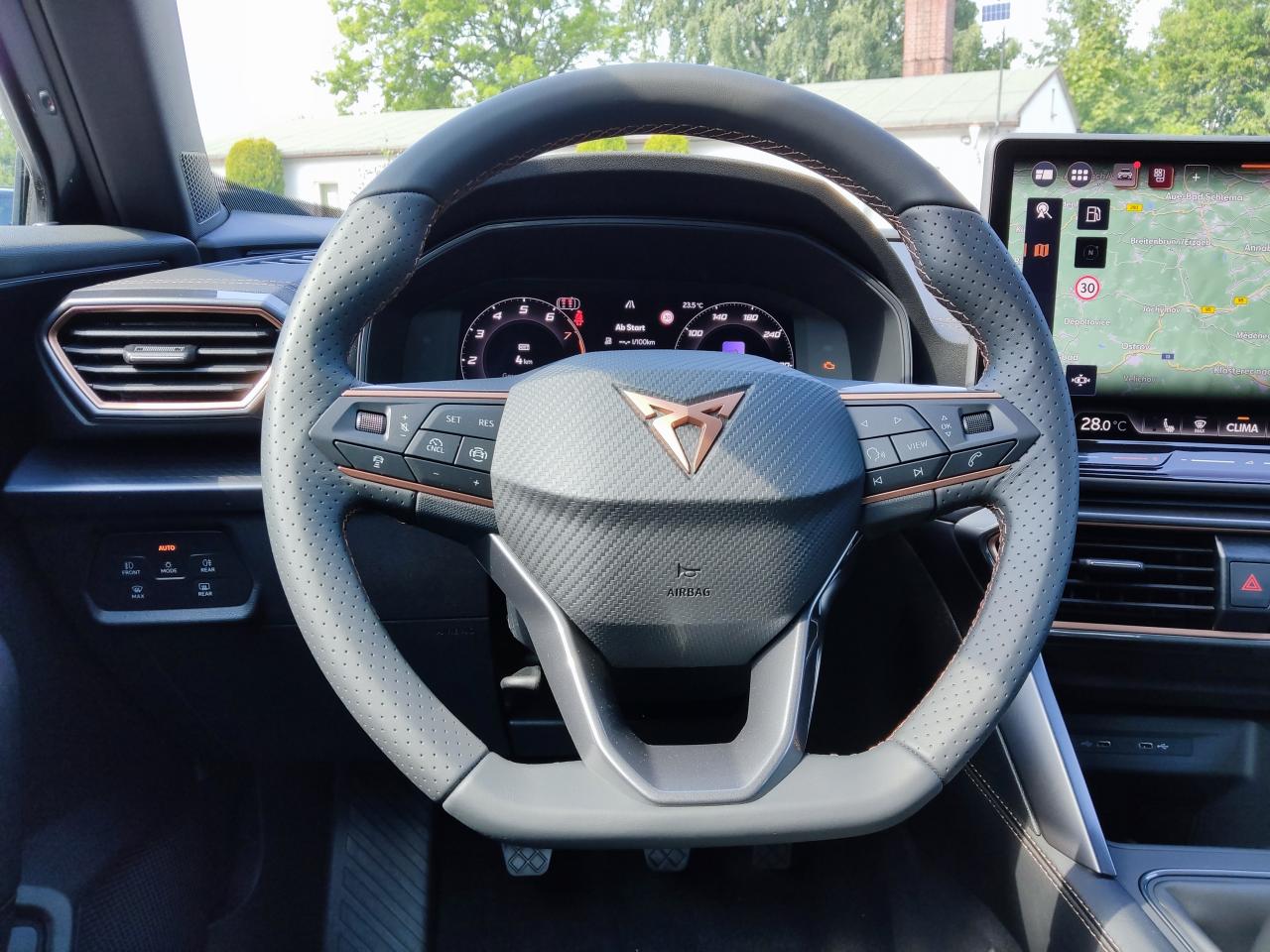 Cupra FORMENTOR 1.5 TSI, CO2-Klasse: E, NAVI AHZV-VORBER. MATRIX-LED Bildbeschreibung: Cupra FORMENTOR 1.5 TSI, CO2-Klasse: E, NAVI AHZV-VORBER. MATRIX-LED