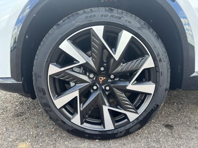 Cupra FORMENTOR 1.5 TSI, CO2-Klasse: E, NAVI AHZV-VORBER. PANORAMADACH Bildbeschreibung: Cupra FORMENTOR 1.5 TSI, CO2-Klasse: E, NAVI AHZV-VORBER. PANORAMADACH