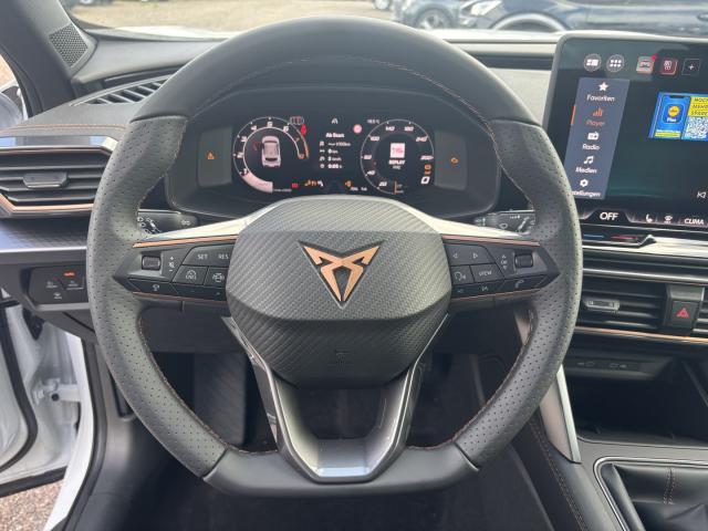 Cupra FORMENTOR 1.5 TSI, CO2-Klasse: E, NAVI AHZV-VORBER. PANORAMADACH Bildbeschreibung: Cupra FORMENTOR 1.5 TSI, CO2-Klasse: E, NAVI AHZV-VORBER. PANORAMADACH