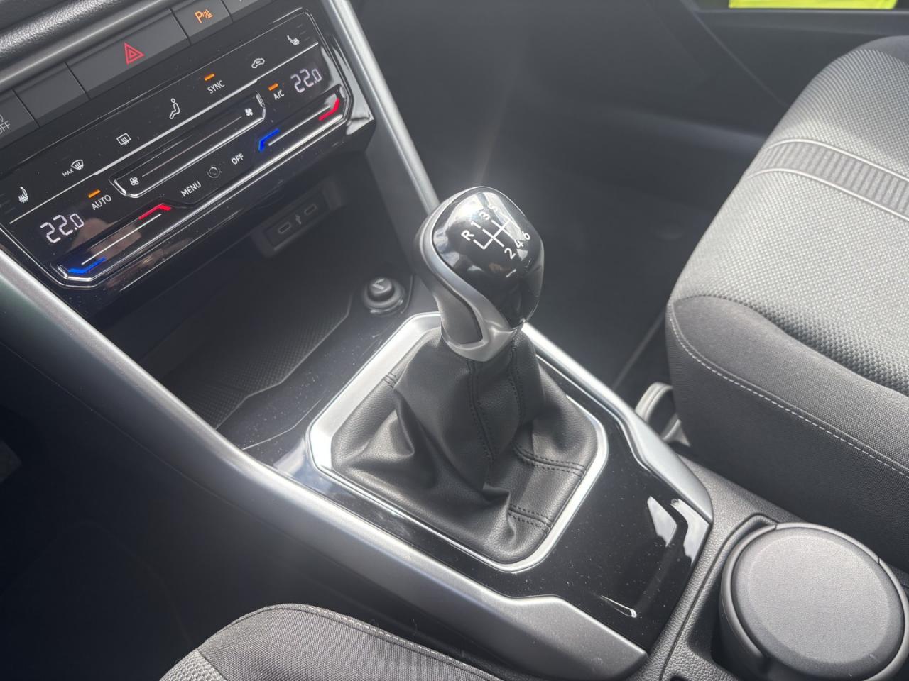 Volkswagen T ROC 1.0 TSI EINPARKH. DAB+ SITZHEIZ. FREISPR. Bildbeschreibung: Volkswagen T ROC 1.0 TSI EINPARKH. DAB+ SITZHEIZ. FREISPR.