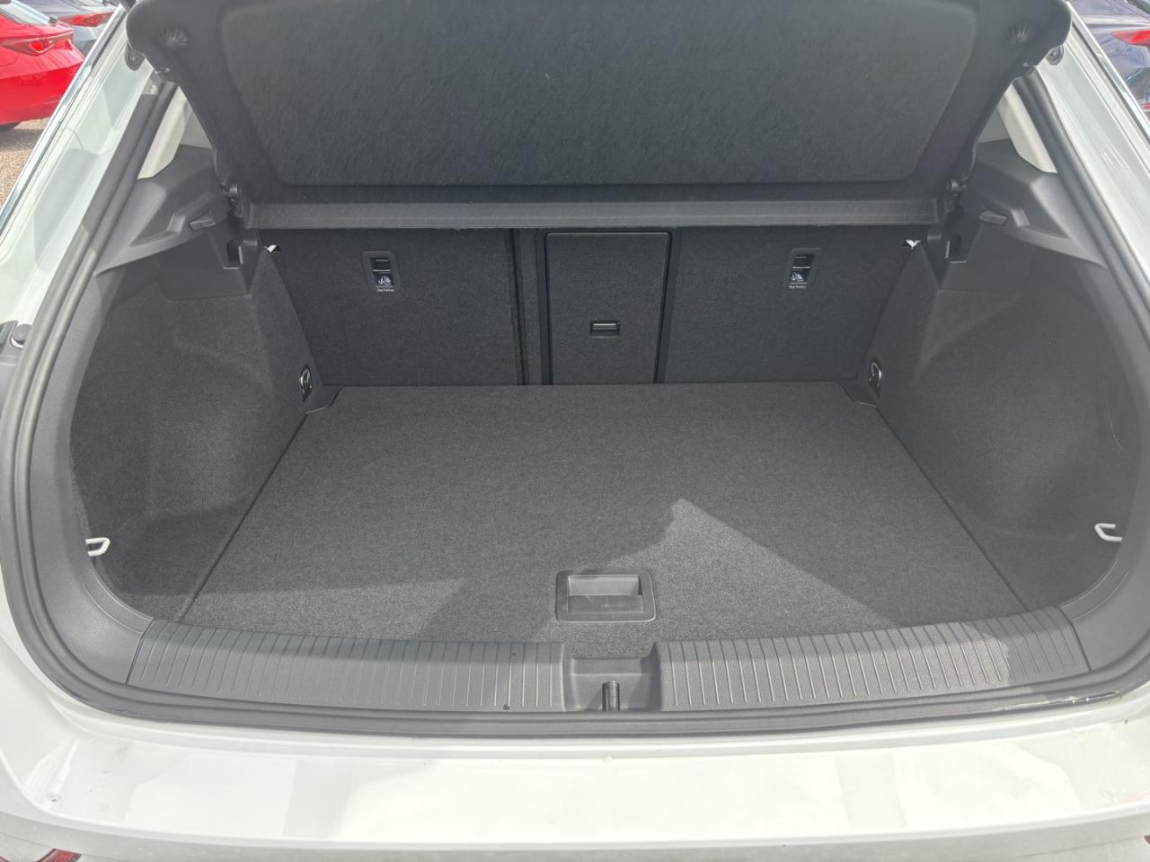 Volkswagen T ROC 1.0 TSI EINPARKH. DAB+ SITZHEIZ. FREISPR. Bildbeschreibung: Volkswagen T ROC 1.0 TSI EINPARKH. DAB+ SITZHEIZ. FREISPR.