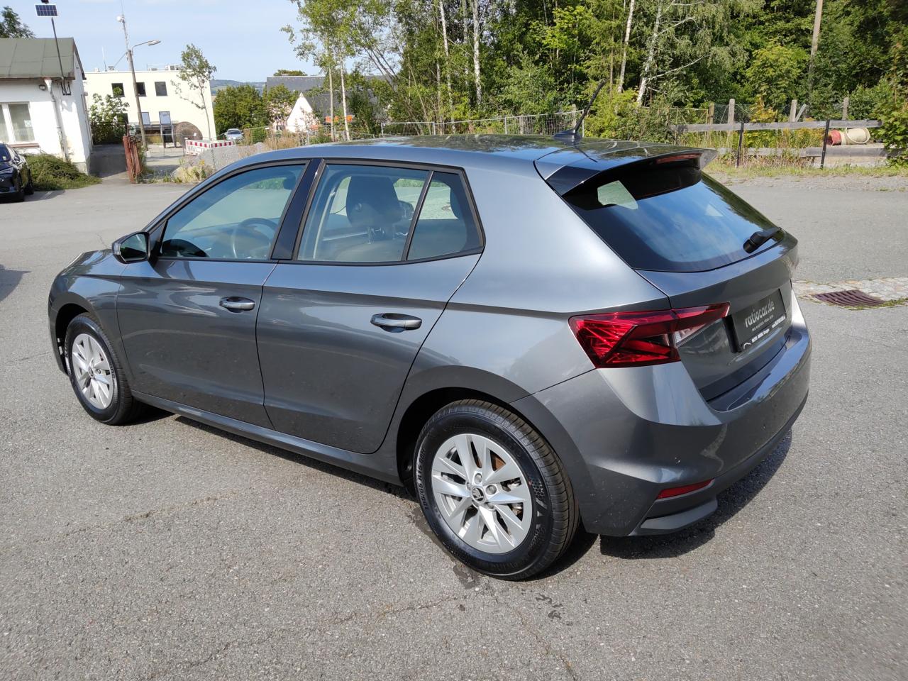 Skoda FABIA AMBITION 1.0 TSI EINPARKH. DAB+ FREISPR. Bildbeschreibung: Skoda FABIA AMBITION 1.0 TSI EINPARKH. DAB+ FREISPR.