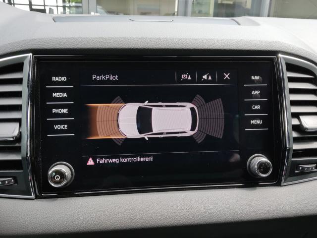 Skoda KAROQ SPORTLINE 1.5 TSI DSG 4X4 NAVI EINPARKH. Bildbeschreibung: Skoda KAROQ SPORTLINE 1.5 TSI DSG 4X4 NAVI EINPARKH.