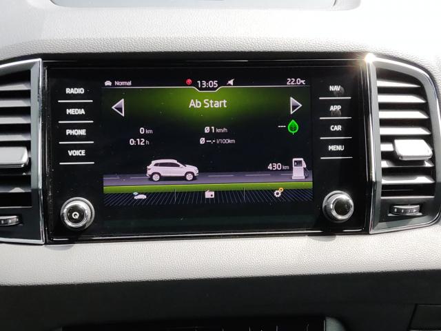 Skoda KAROQ SPORTLINE 1.5 TSI DSG 4X4 NAVI EINPARKH. Bildbeschreibung: Skoda KAROQ SPORTLINE 1.5 TSI DSG 4X4 NAVI EINPARKH.