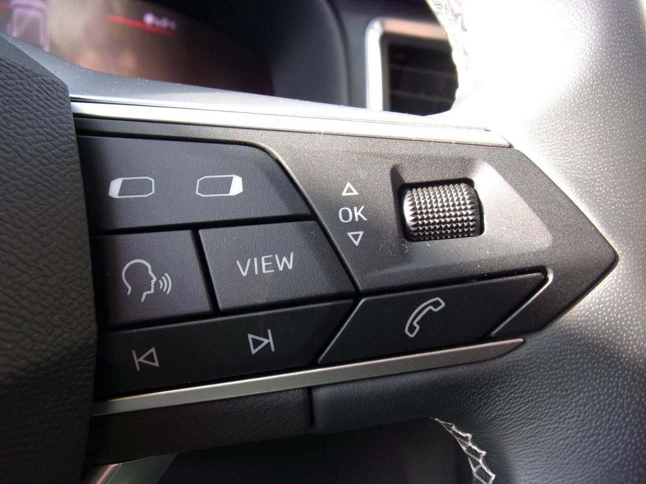 Seat ATECA STYLE 2.0 TDI DSG 4DRIVE DAB+ USB NAVI Bildbeschreibung: Seat ATECA STYLE 2.0 TDI DSG 4DRIVE DAB+ USB NAVI