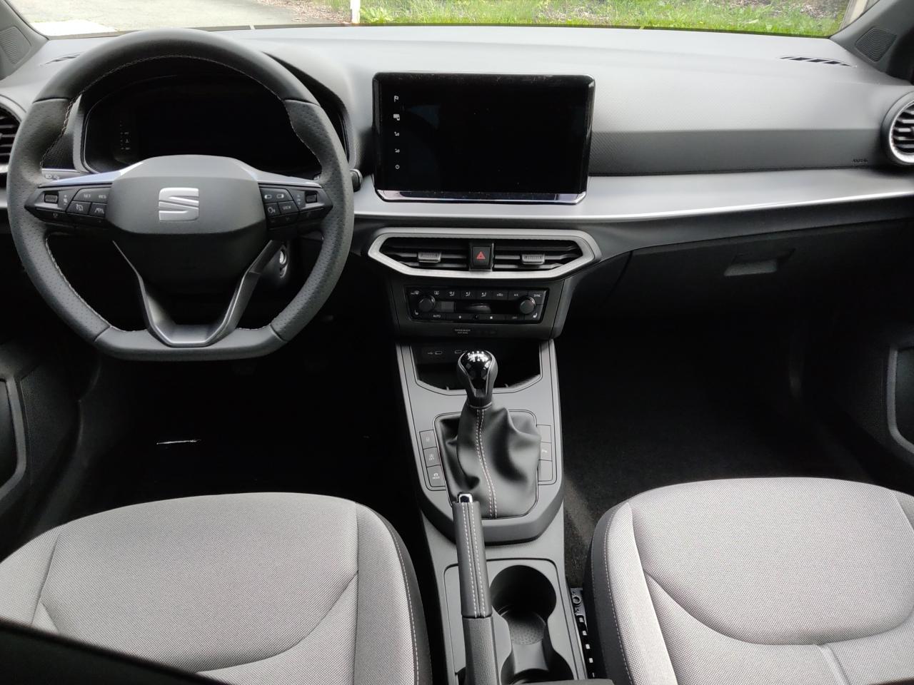Seat IBIZA 1.0 FR, CO2-Klasse: B, NAVI AHZV-VORBER. SITZHEIZ. EPH Bildbeschreibung: Seat IBIZA 1.0 FR, CO2-Klasse: B, NAVI AHZV-VORBER. SITZHEIZ. EPH