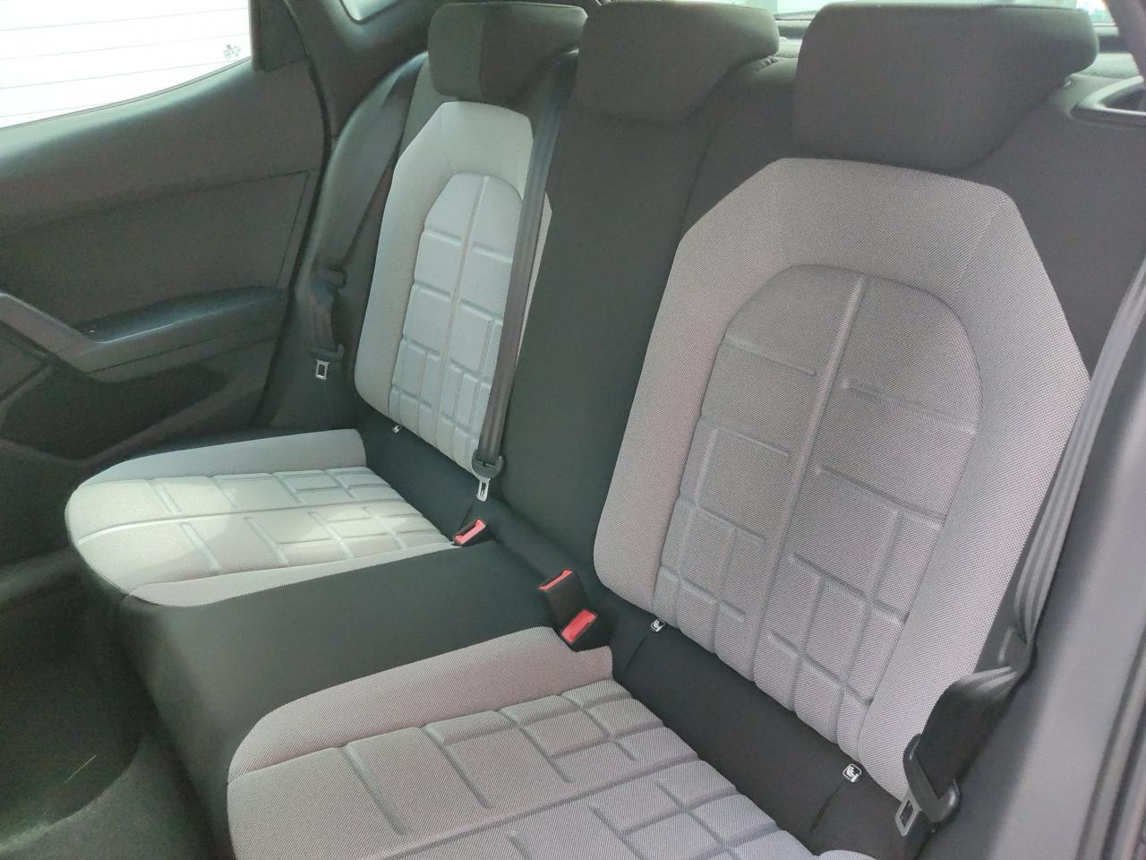 Seat IBIZA 1.0 FR, CO2-Klasse: B, NAVI AHZV-VORBER. SITZHEIZ. EPH Bildbeschreibung: Seat IBIZA 1.0 FR, CO2-Klasse: B, NAVI AHZV-VORBER. SITZHEIZ. EPH