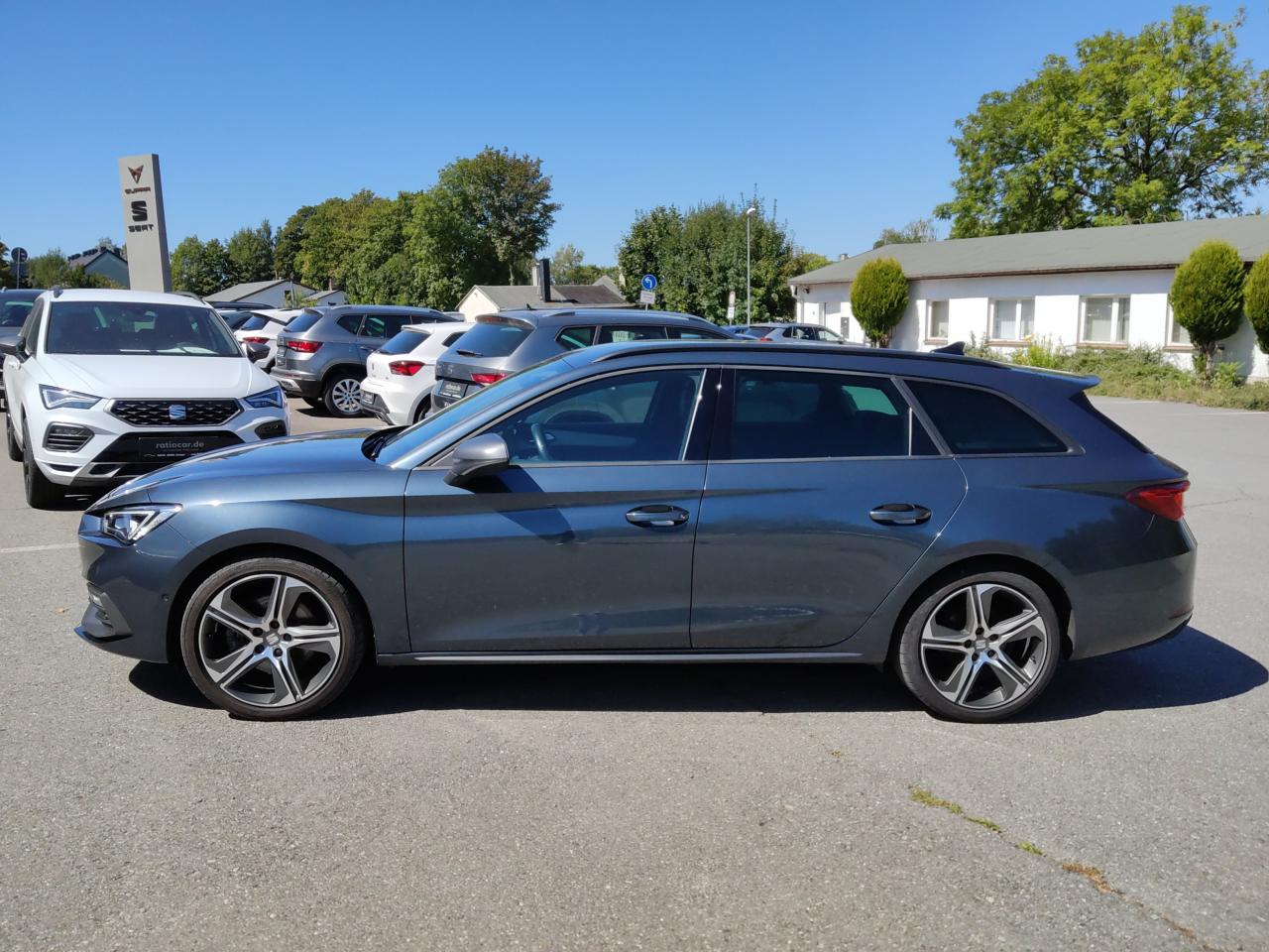 Seat LEON SPORTSTOURER FR PLUS 2.0 TSI DSG NAVI SHZ Bildbeschreibung: Seat LEON SPORTSTOURER FR PLUS 2.0 TSI DSG NAVI SHZ