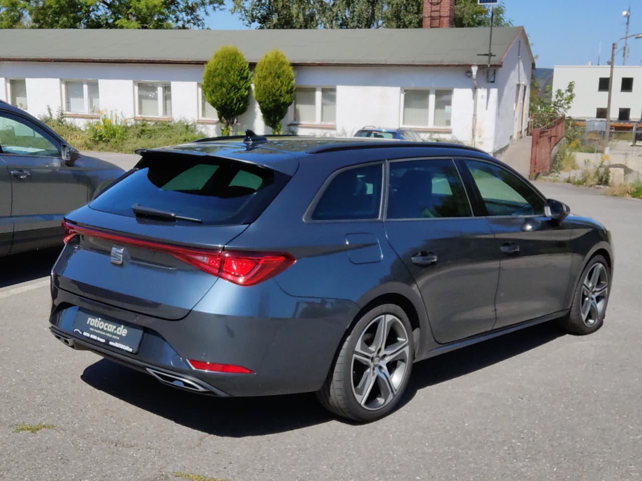 Seat LEON SPORTSTOURER FR PLUS 2.0 TSI DSG NAVI SHZ Bildbeschreibung: Seat LEON SPORTSTOURER FR PLUS 2.0 TSI DSG NAVI SHZ