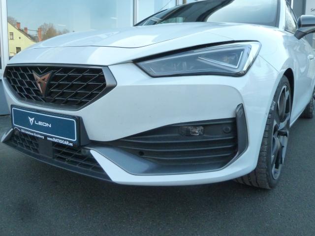 Cupra LEON SPORTSTOURER CUP VZ 2.0 TSI DSG 4DRIVE AHZV Bildbeschreibung: Cupra LEON SPORTSTOURER CUP VZ 2.0 TSI DSG 4DRIVE AHZV