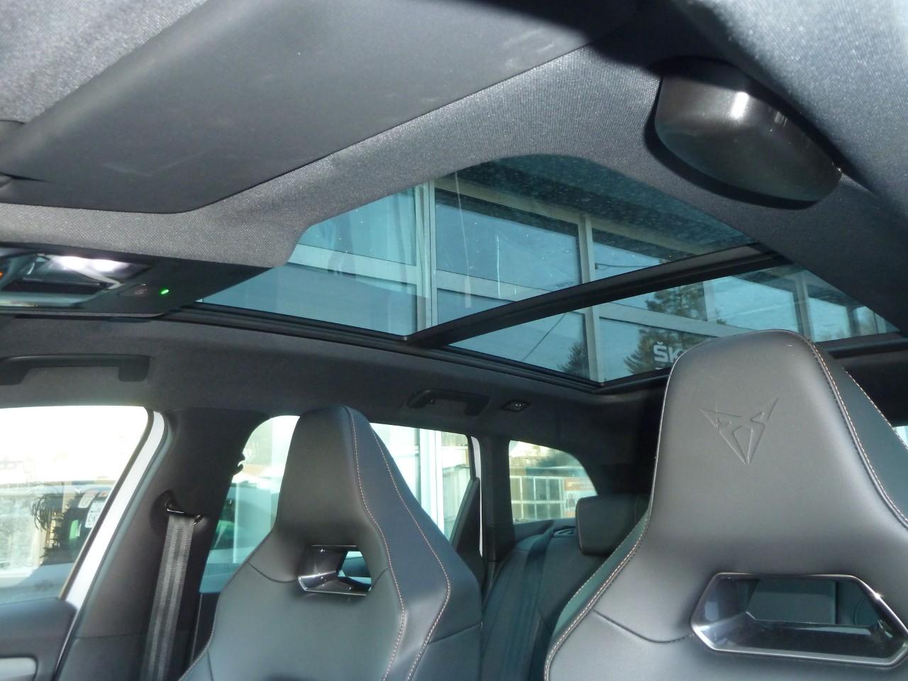 Cupra LEON SPORTSTOURER CUP VZ 2.0 TSI DSG 4DRIVE AHZV Bildbeschreibung: Cupra LEON SPORTSTOURER CUP VZ 2.0 TSI DSG 4DRIVE AHZV