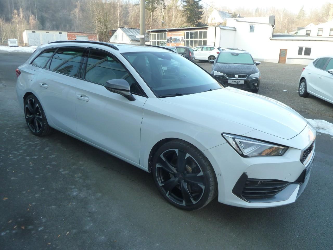 Cupra LEON SPORTSTOURER CUP VZ 2.0 TSI DSG 4DRIVE AHZV Bildbeschreibung: Cupra LEON SPORTSTOURER CUP VZ 2.0 TSI DSG 4DRIVE AHZV