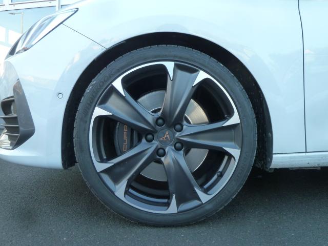 Cupra LEON SPORTSTOURER CUP VZ 2.0 TSI DSG 4DRIVE AHZV Bildbeschreibung: Cupra LEON SPORTSTOURER CUP VZ 2.0 TSI DSG 4DRIVE AHZV