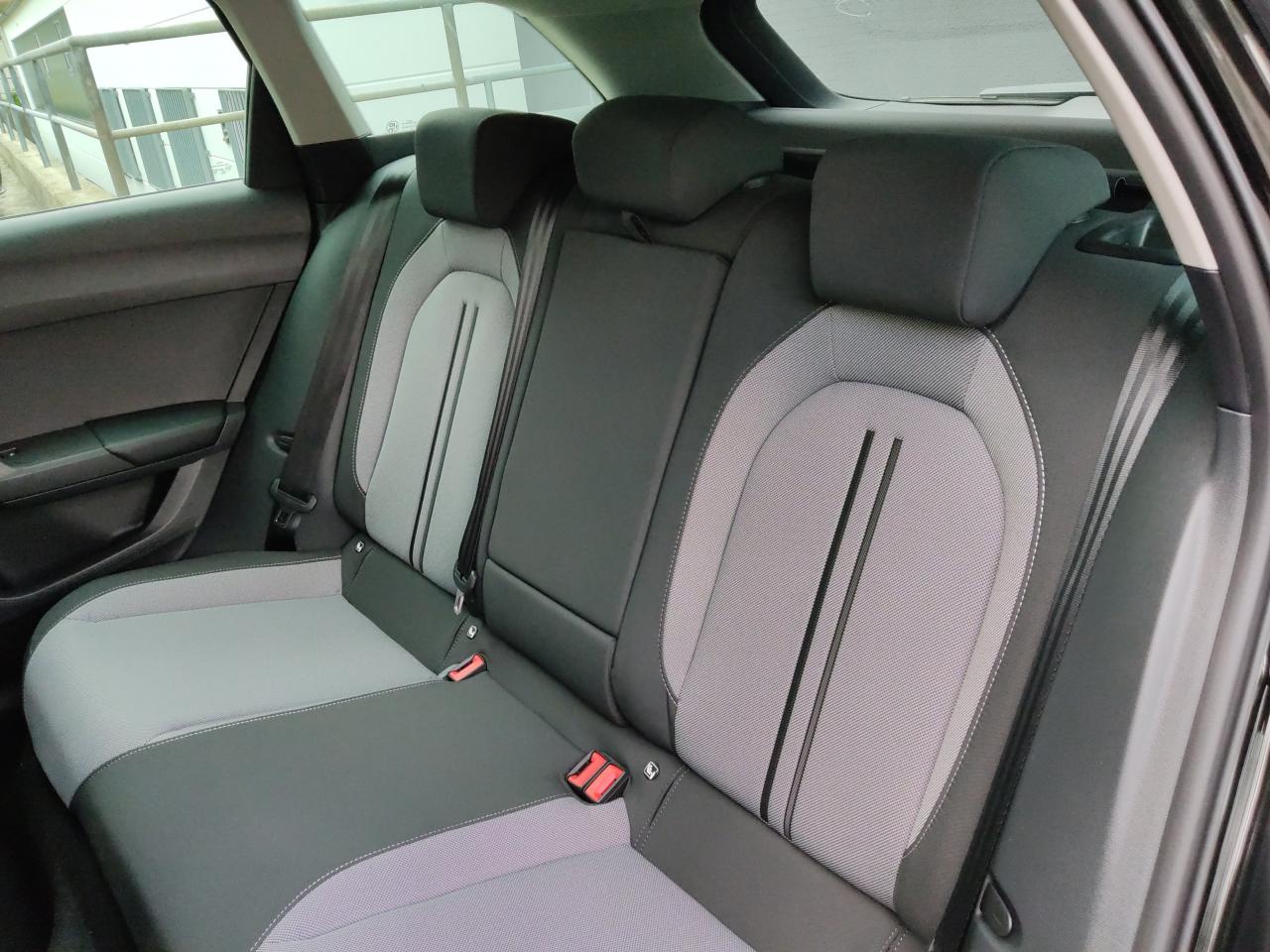 Seat LEON SPORTSTOURER ROAD EDITION 1.5 TSI, CO2-Klasse: D, NAVI EPH Bildbeschreibung: Seat LEON SPORTSTOURER ROAD EDITION 1.5 TSI, CO2-Klasse: D, NAVI EPH