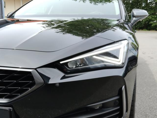Cupra LEON 2.0 TSI DSG NAVI FREISPR. BEHEIZB. LENKRAD Bildbeschreibung: Cupra LEON 2.0 TSI DSG NAVI FREISPR. BEHEIZB. LENKRAD