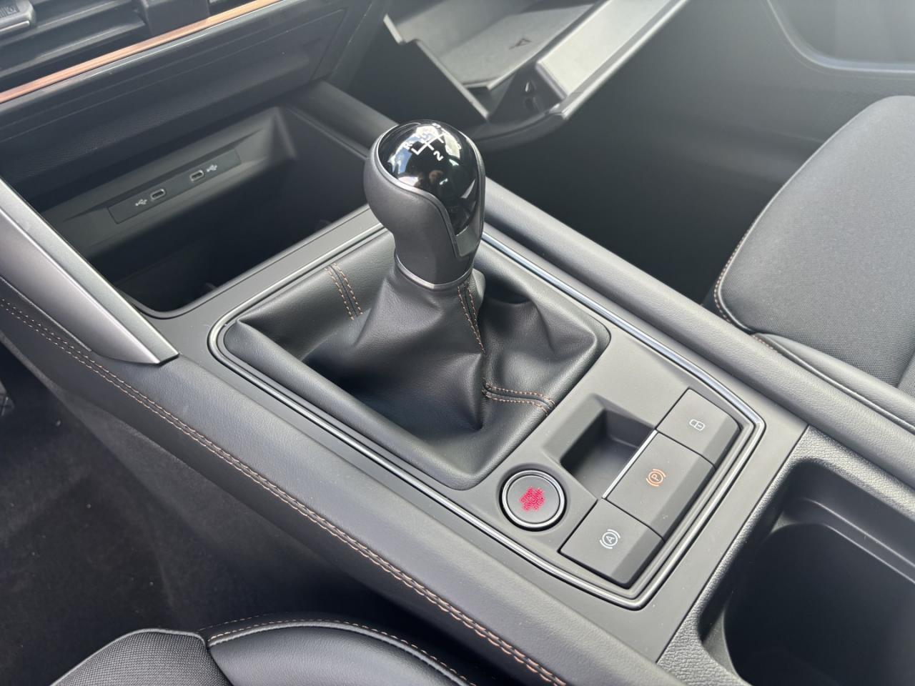 Cupra FORMENTOR 1.5 TSI, CO2-Klasse: E, NAVI AHZV-VORBER. PANORAMADACH Bildbeschreibung: Cupra FORMENTOR 1.5 TSI, CO2-Klasse: E, NAVI AHZV-VORBER. PANORAMADACH