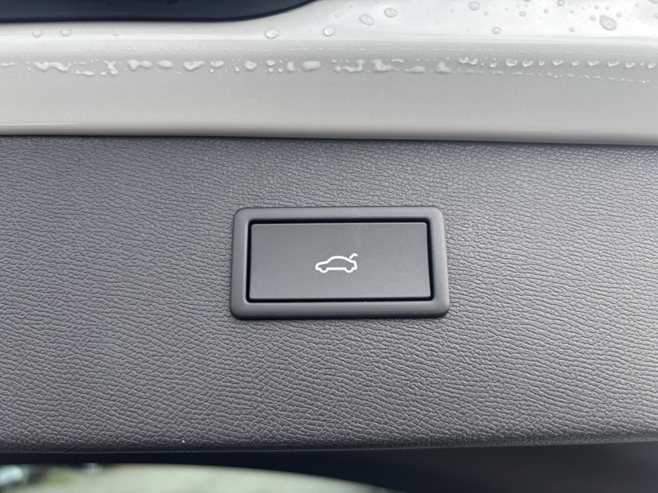 Cupra FORMENTOR 1.5 TSI, CO2-Klasse: E, NAVI AHZV-VORBER. PANORAMADACH Bildbeschreibung: Cupra FORMENTOR 1.5 TSI, CO2-Klasse: E, NAVI AHZV-VORBER. PANORAMADACH