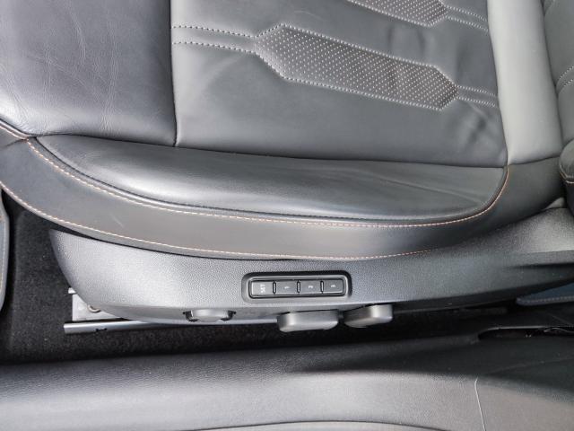 Cupra FORMENTOR VZ 2.0 TSI DSG 4DRIVE NAVI LEDER SHZ Bildbeschreibung: Cupra FORMENTOR VZ 2.0 TSI DSG 4DRIVE NAVI LEDER SHZ