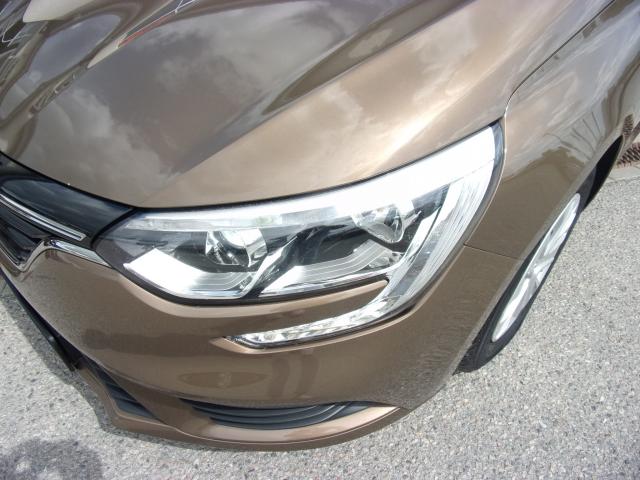 Renault MEGANE IV GRANDTOUR 1.2 TCE 100 ENERGY LIFE EPH Bildbeschreibung: Renault MEGANE IV GRANDTOUR 1.2 TCE 100 ENERGY LIFE EPH