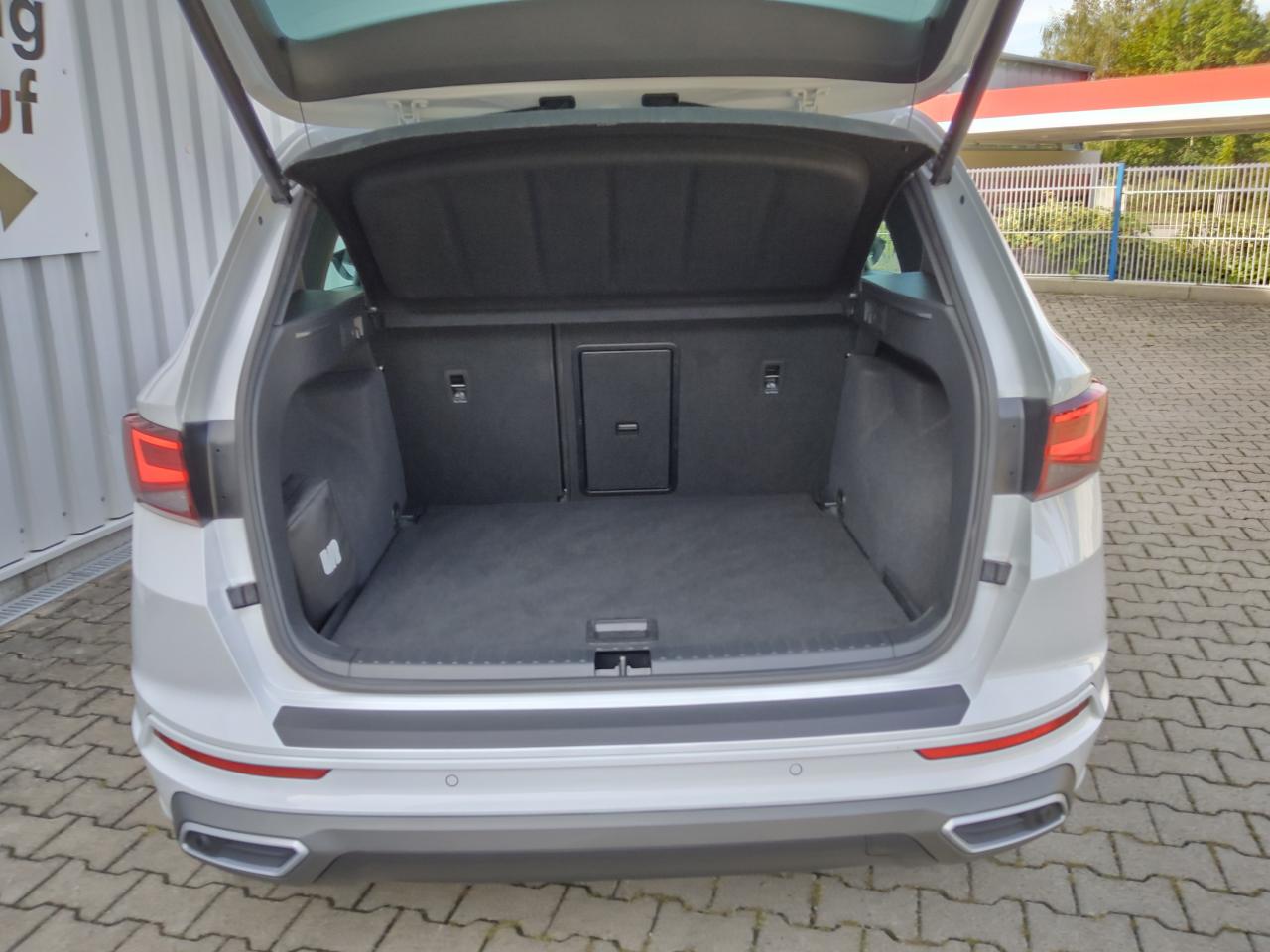 Seat ATECA FR 1.5 TSI ACT BEHEIZB.FRONTS. EL. HECKKL. Bildbeschreibung: Seat ATECA FR 1.5 TSI ACT BEHEIZB.FRONTS. EL. HECKKL.