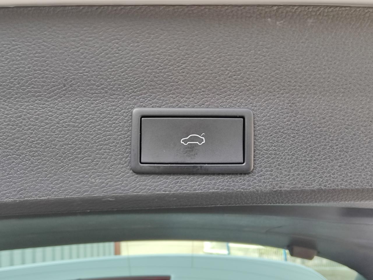 Seat ATECA FR 1.5 TSI ACT BEHEIZB.FRONTS. EL. HECKKL. Bildbeschreibung: Seat ATECA FR 1.5 TSI ACT BEHEIZB.FRONTS. EL. HECKKL.