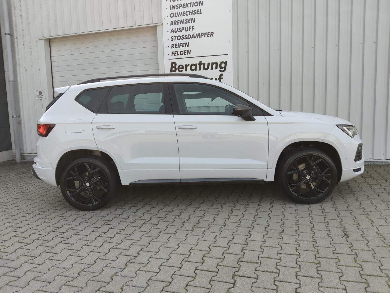 Seat ATECA FR 1.5 TSI ACT BEHEIZB.FRONTS. EL. HECKKL. Bildbeschreibung: Seat ATECA FR 1.5 TSI ACT BEHEIZB.FRONTS. EL. HECKKL.