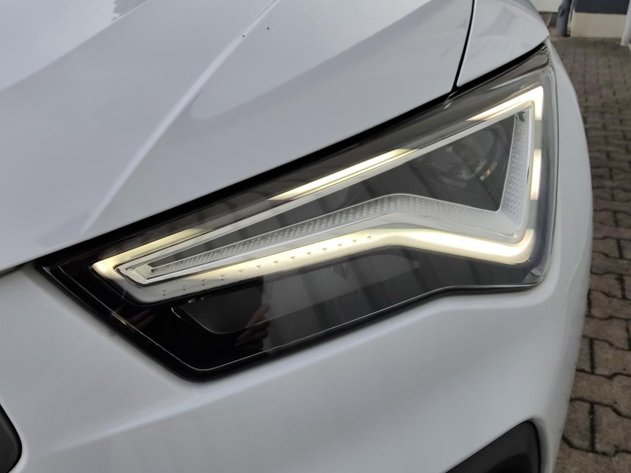 Seat ATECA FR 1.5 TSI ACT BEHEIZB.FRONTS. EL. HECKKL. Bildbeschreibung: Seat ATECA FR 1.5 TSI ACT BEHEIZB.FRONTS. EL. HECKKL.