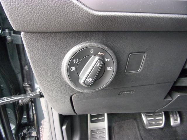 Seat ATECA FR 2.0 TSI DSG 4DRIVE AHZV NAVI SHZ DAB+ Bildbeschreibung: Seat ATECA FR 2.0 TSI DSG 4DRIVE AHZV NAVI SHZ DAB+
