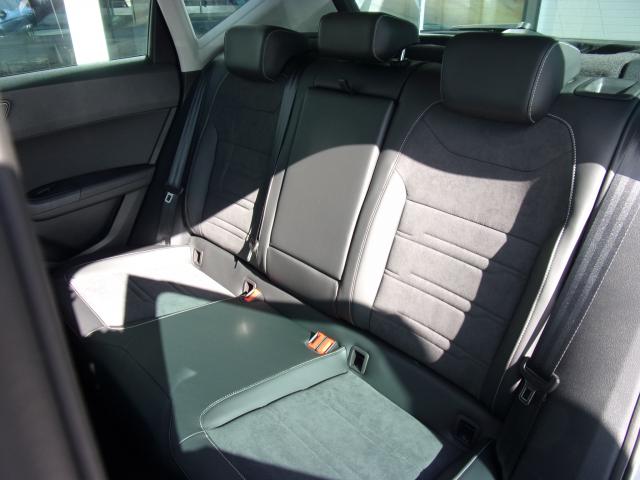 Seat ATECA ROAD EDITION 1.5 TSI DSG, CO2-Klasse: E, AHK NAVI TEMPOMAT Bildbeschreibung: Seat ATECA ROAD EDITION 1.5 TSI DSG, CO2-Klasse: E, AHK NAVI TEMPOMAT