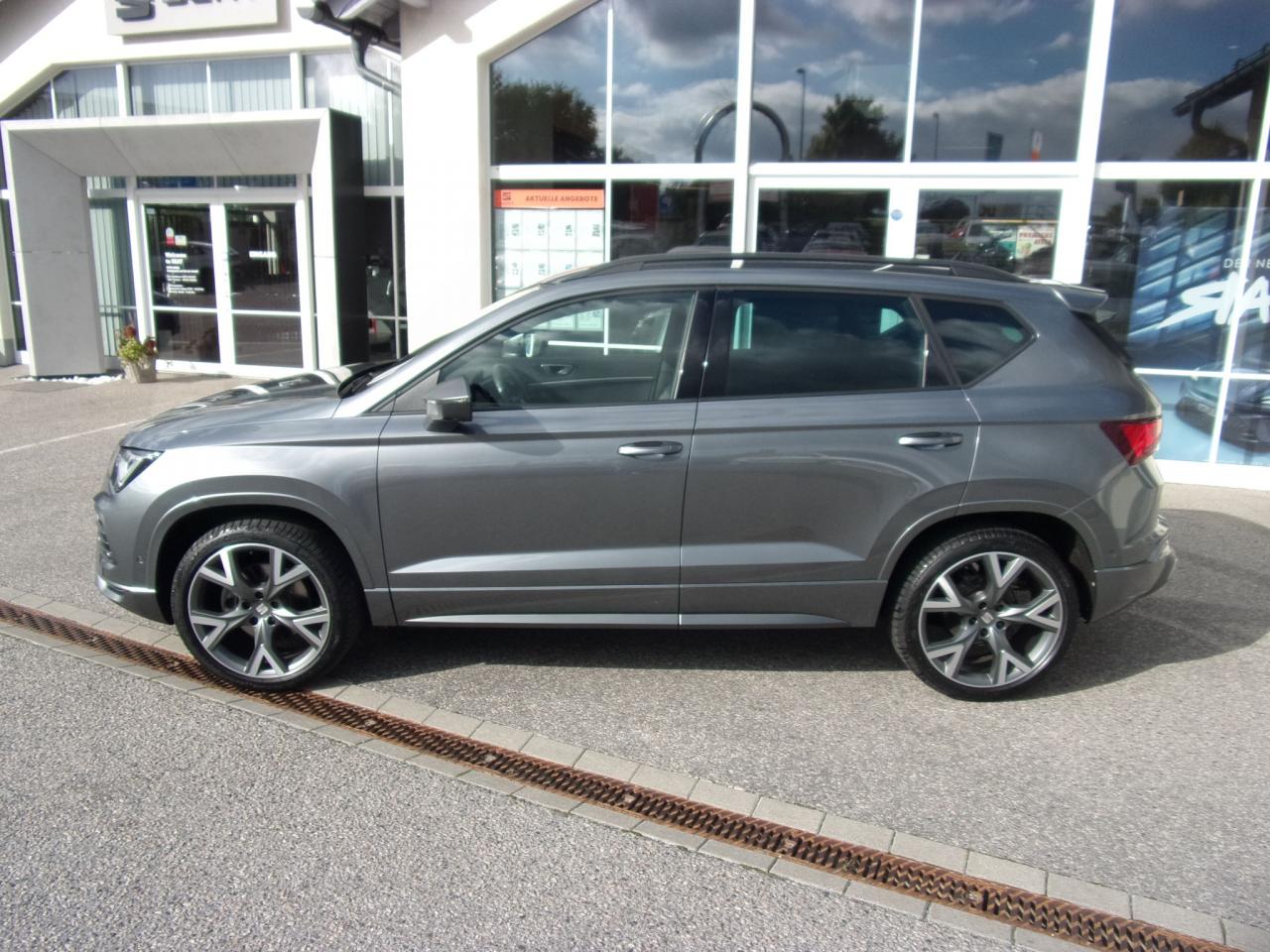 Seat ATECA FR 2.0 TDI DSG NAVI AHZV-VORBR. SITZHEIZ. Bildbeschreibung: Seat ATECA FR 2.0 TDI DSG NAVI AHZV-VORBR. SITZHEIZ.