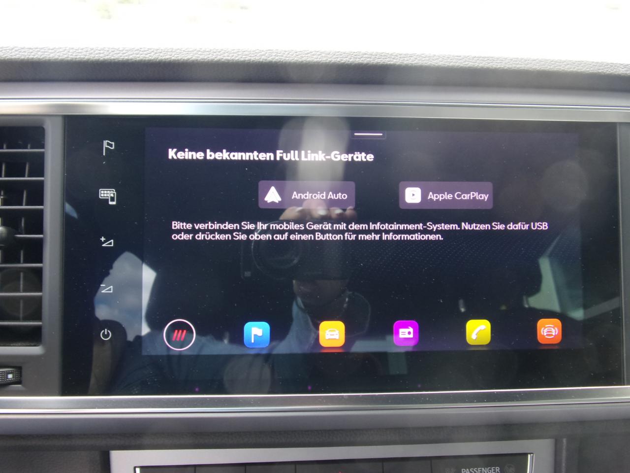 Seat ATECA FR 2.0 TDI DSG NAVI AHZV-VORBR. SITZHEIZ. Bildbeschreibung: Seat ATECA FR 2.0 TDI DSG NAVI AHZV-VORBR. SITZHEIZ.
