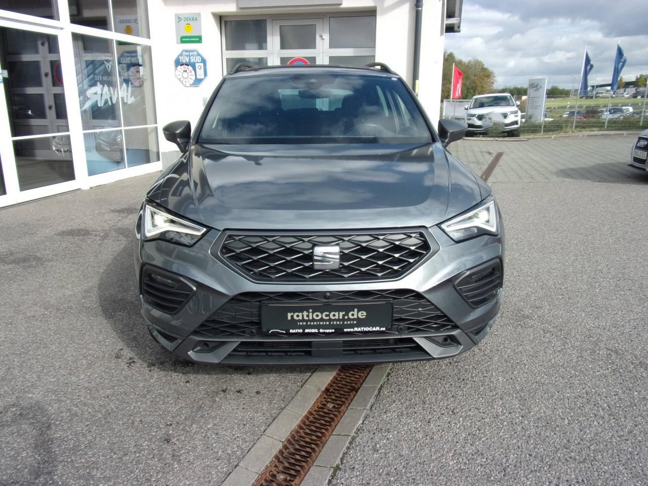Seat ATECA FR 2.0 TDI DSG NAVI AHZV-VORBR. SITZHEIZ. Bildbeschreibung: Seat ATECA FR 2.0 TDI DSG NAVI AHZV-VORBR. SITZHEIZ.