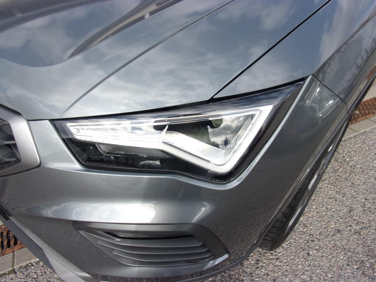 Seat ATECA FR 2.0 TDI DSG NAVI AHZV-VORBR. SITZHEIZ. Bildbeschreibung: Seat ATECA FR 2.0 TDI DSG NAVI AHZV-VORBR. SITZHEIZ.