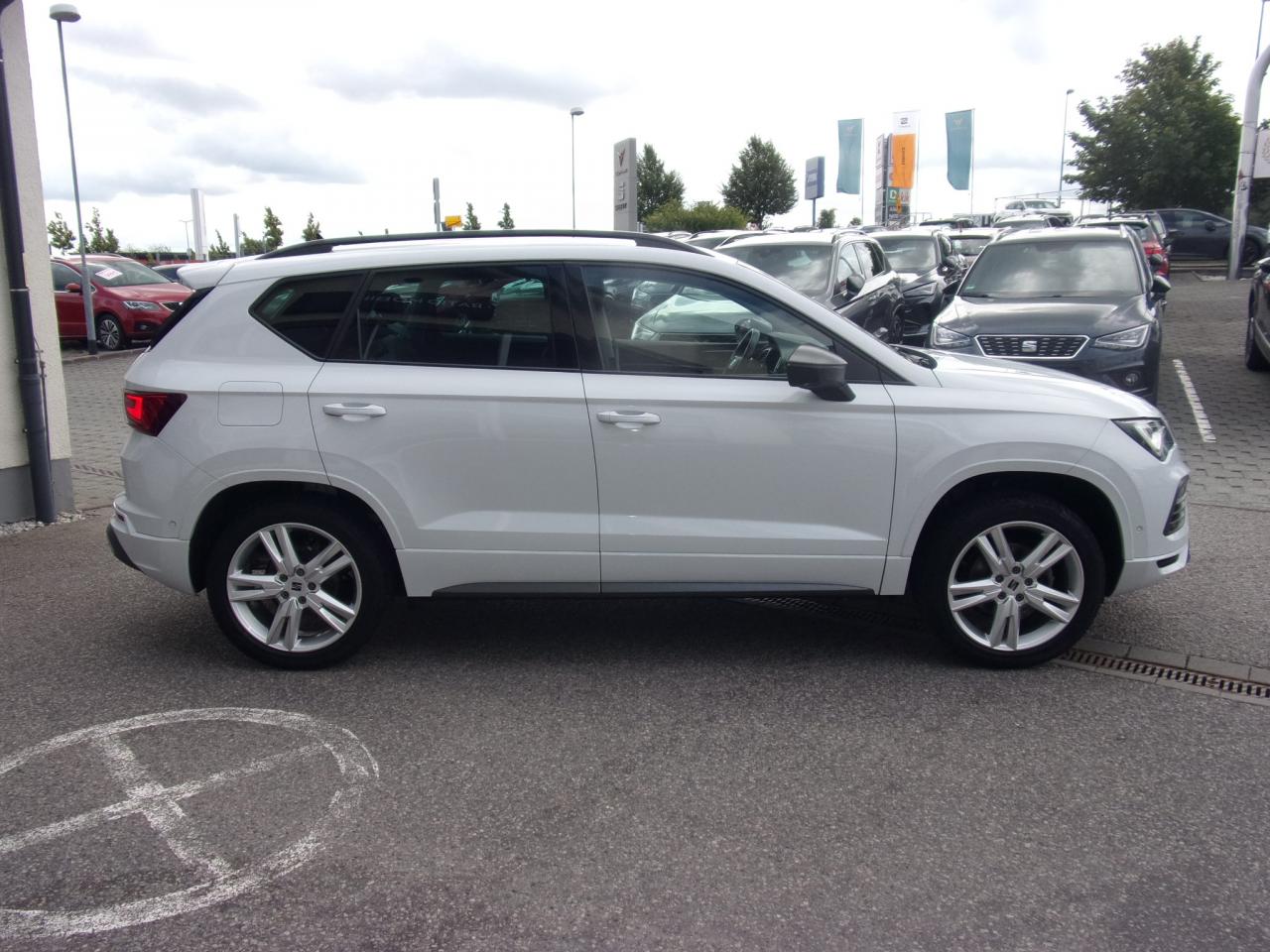 Seat ATECA FR 1.5 TSI BEHEIZB.LENKRAD VOLL-LED DAB+ Bildbeschreibung: Seat ATECA FR 1.5 TSI BEHEIZB.LENKRAD VOLL-LED DAB+