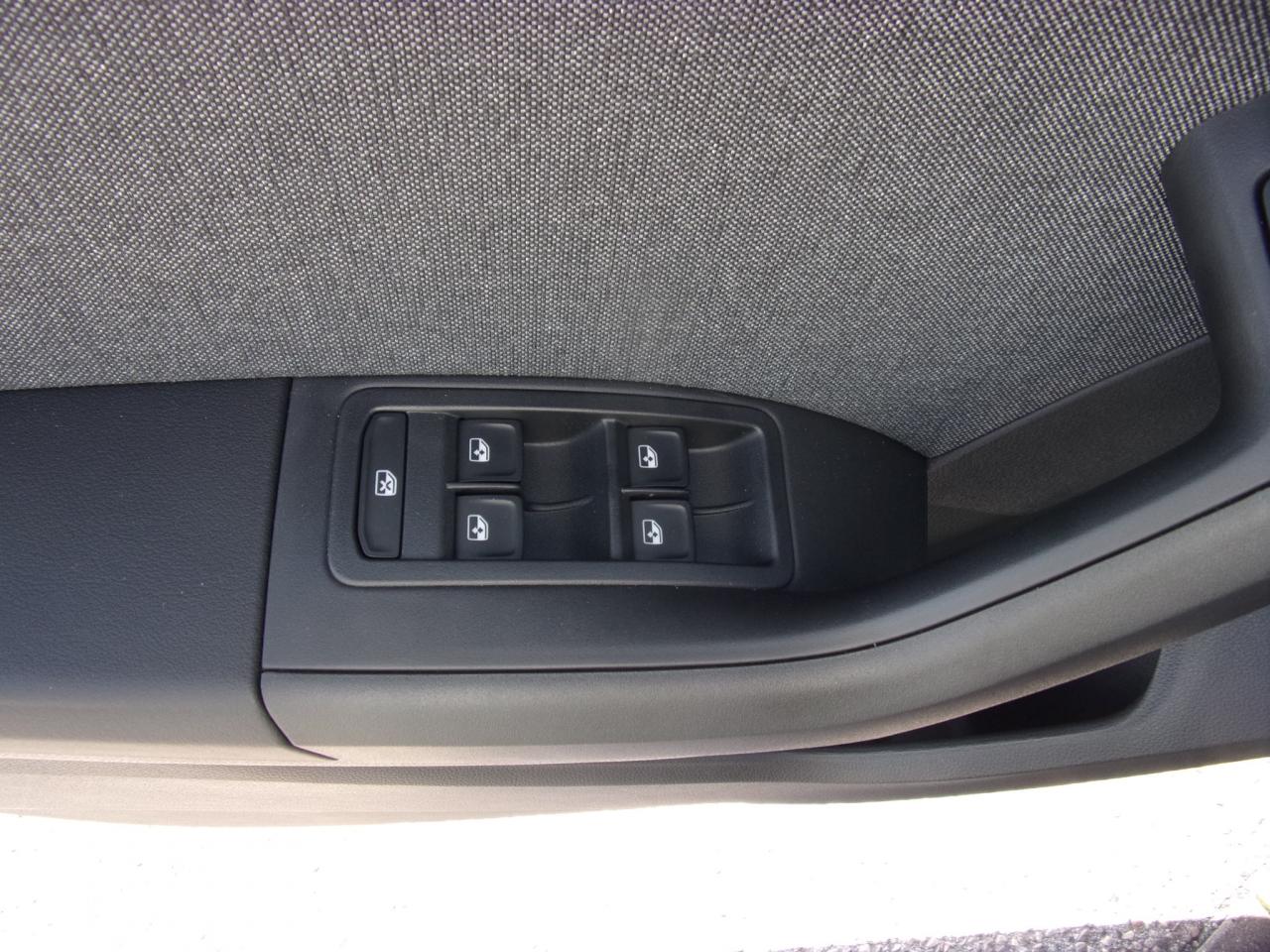 Seat ATECA ROAD EDITION 1.5 TSI DSG, CO2-Klasse: E, NAVI PARKLENKASS. Bildbeschreibung: Seat ATECA ROAD EDITION 1.5 TSI DSG, CO2-Klasse: E, NAVI PARKLENKASS.
