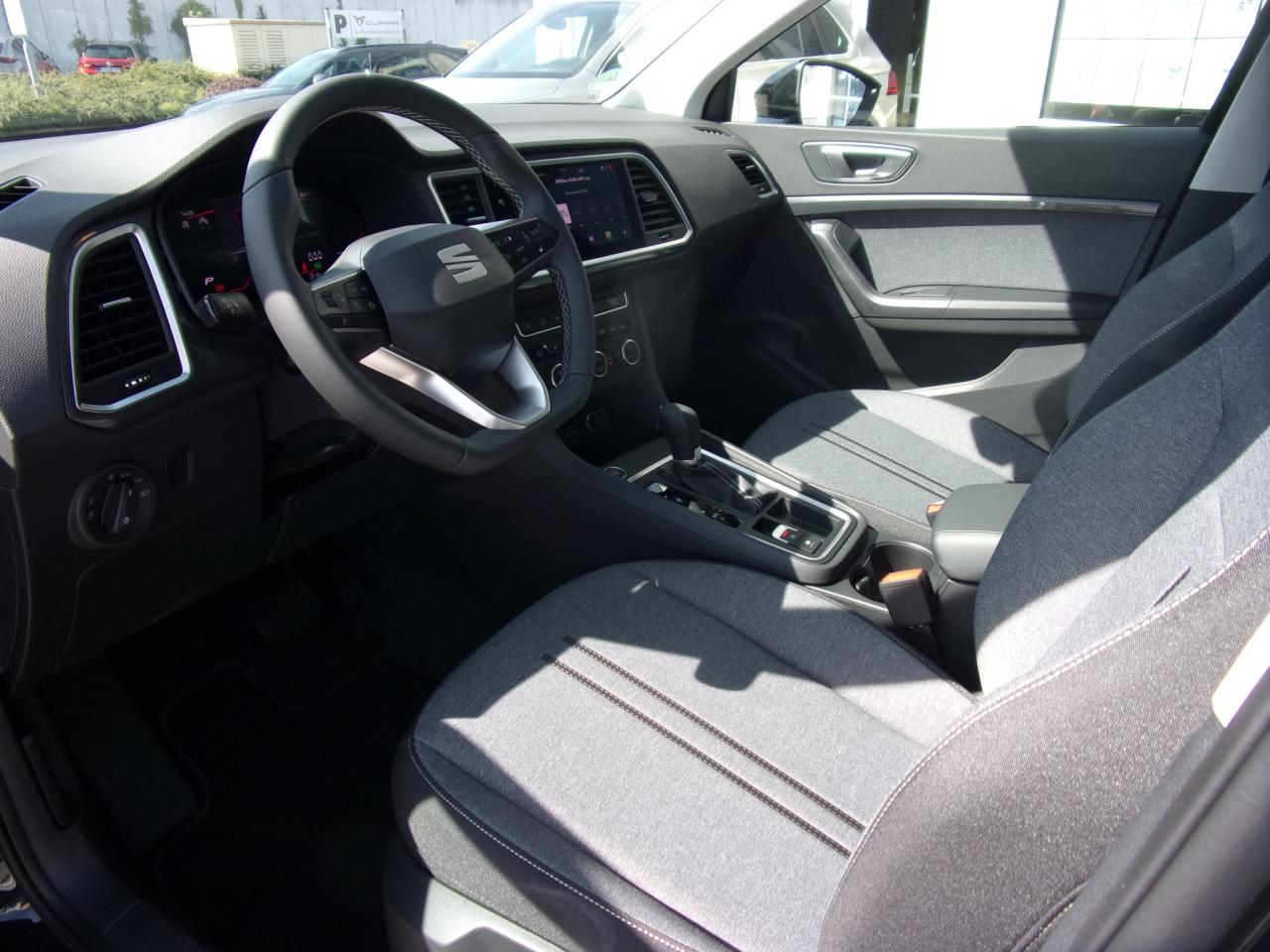 Seat ATECA ROAD EDITION 1.5 TSI DSG, CO2-Klasse: E, NAVI PARKLENKASS. Bildbeschreibung: Seat ATECA ROAD EDITION 1.5 TSI DSG, CO2-Klasse: E, NAVI PARKLENKASS.