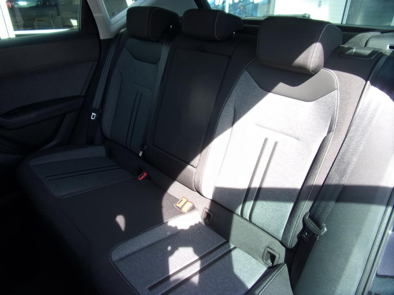 Seat ATECA ROAD EDITION 1.5 TSI DSG, CO2-Klasse: E, NAVI PARKLENKASS. Bildbeschreibung: Seat ATECA ROAD EDITION 1.5 TSI DSG, CO2-Klasse: E, NAVI PARKLENKASS.