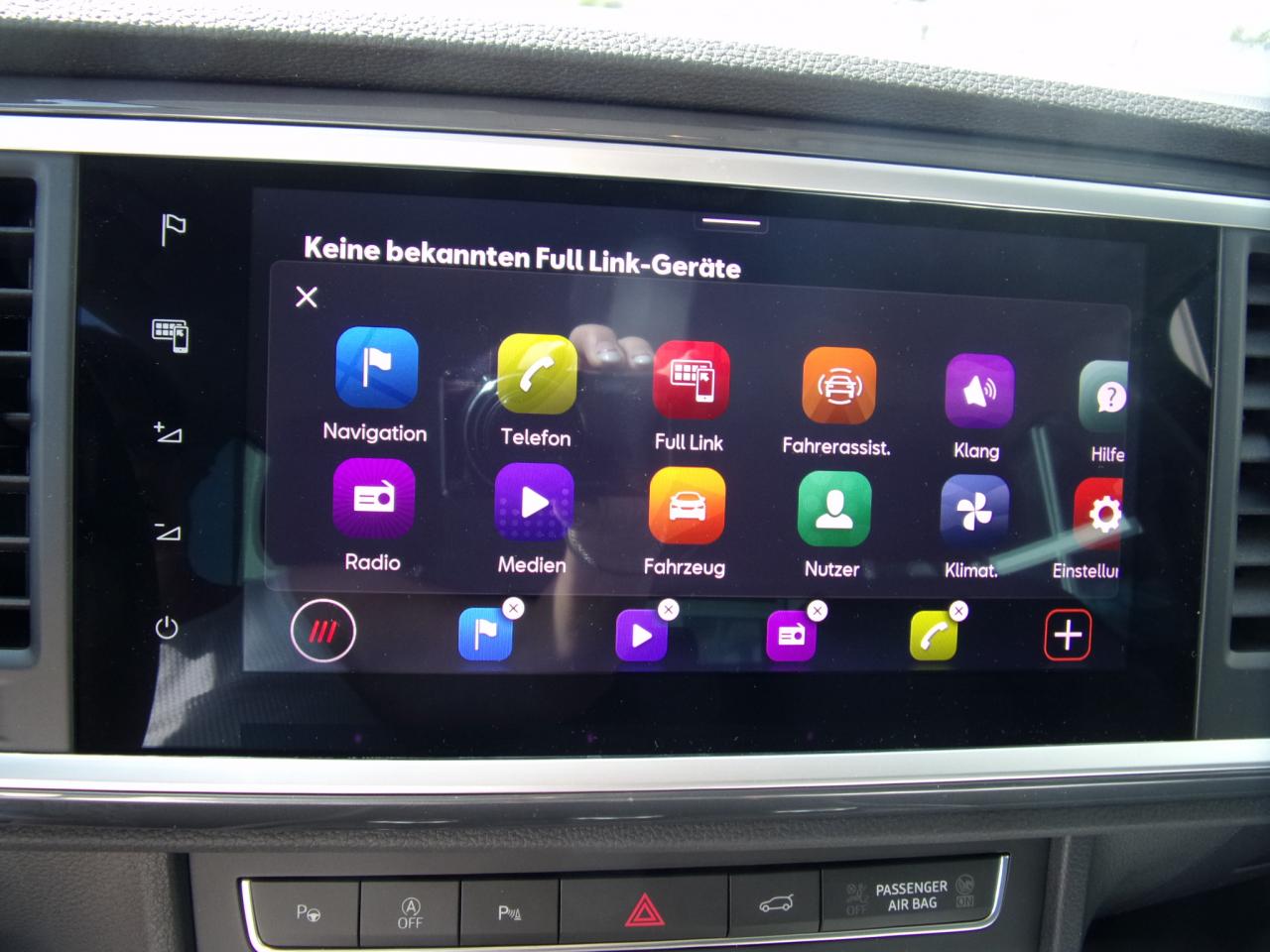 Seat ATECA ROAD EDITION 1.5 TSI DSG, CO2-Klasse: E, NAVI PARKLENKASS. Bildbeschreibung: Seat ATECA ROAD EDITION 1.5 TSI DSG, CO2-Klasse: E, NAVI PARKLENKASS.
